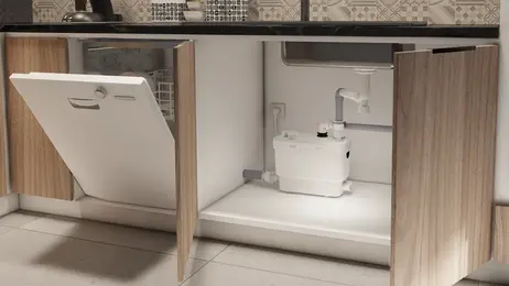 Sanitrit dhe pompa ne Durres